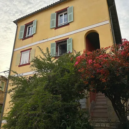 Le Clos * Μεντόν